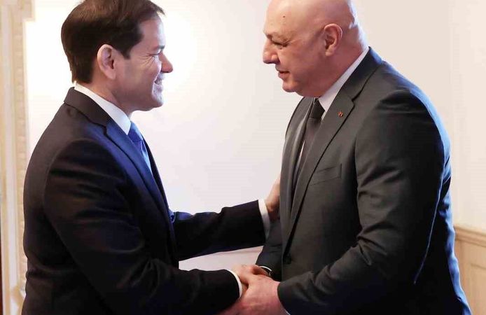 Lübnan Cumhurbaşkanı Aoun, ABD Dışişleri Bakanı Rubio ile bir araya geldi