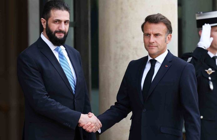 Macron Suriye'yi ziyaret edecek