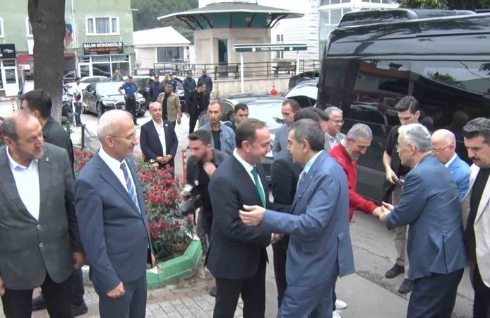 Milli Eğitim Bakanı Tekin Bursa'da Büyük Erzurum Yayla Şenliği'ne katıldı