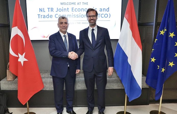 Ticaret Bakanı Bolat, Hollanda'da