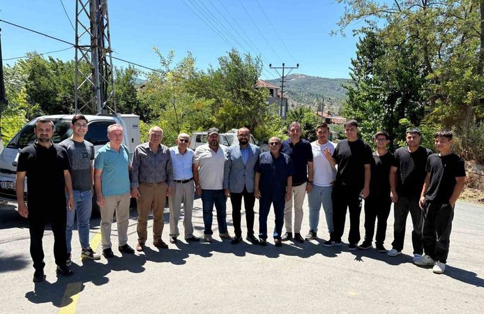 AK Parti Merkez İlçe Teşkilatı Yeniköy'de vatandaşlarla buluştu