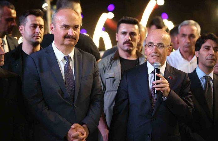Bakan Şimşek: 'Batman'da muazzam bir hizmet fırtınası var'