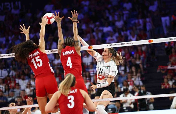 Milliler, CEV Avrupa Şampiyonası'nda 3'te 3 yaptı