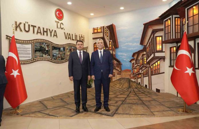 Ticaret Bakanı Bolat'tan Kütahya Valiliğine ziyaret
