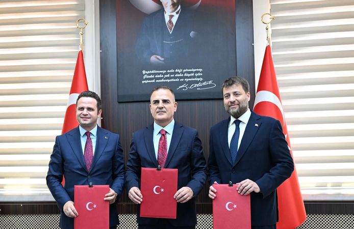 Tera Holding, Fethiye'ye 20 Derslikli Yeni Anadolu Lisesi Kazandırıyor