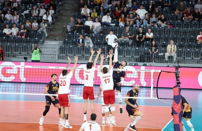 A Milli Erkek Voleybol Takımı, Romanya'ya mağlup oldu