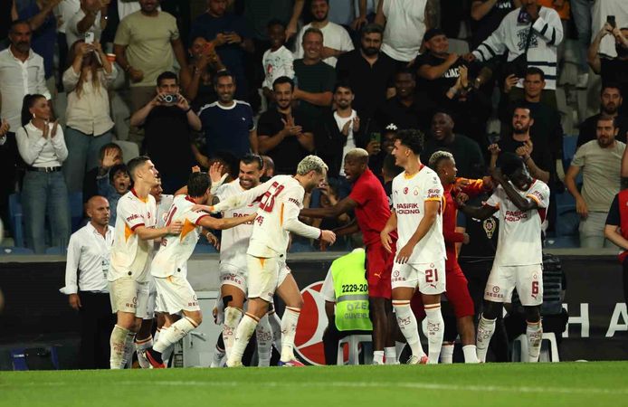 Galatasaray, Başakşehir deplasmanındaki yenilmezliğini 9 maça çıkardı