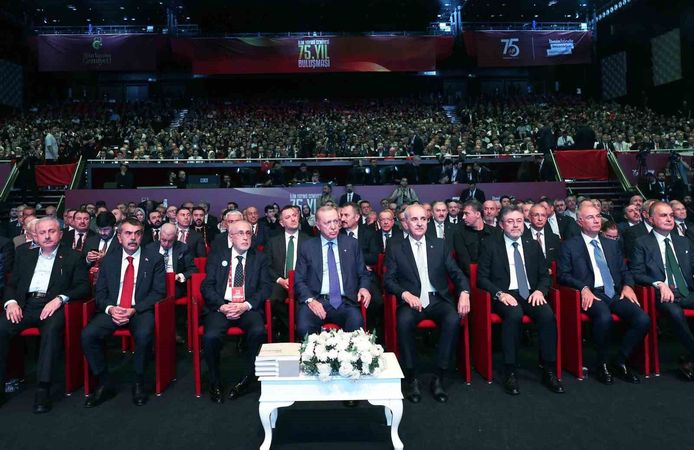 Cumhurbaşkanı Erdoğan: 'Tekno-oligarklar ırkçılığı körüklüyor