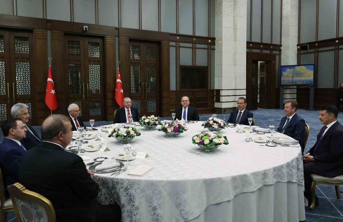 Cumhurbaşkanı Erdoğan, yüksek mahkeme başkanlarıyla bir araya geldi