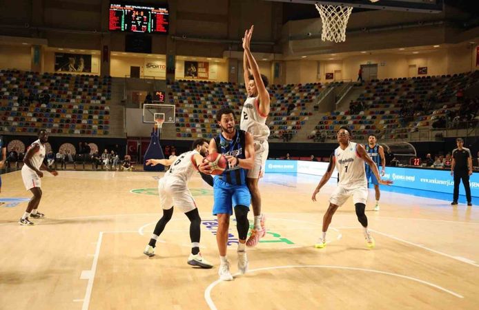 FIBA Europe Cup: Körfez Basket: 112 - Manchester Basketball: 71