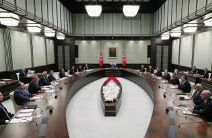 Kabine Beştepe’de toplanıyor: Fon krizi, Terörsüz Türkiye ve Mavi Vatan gündemde