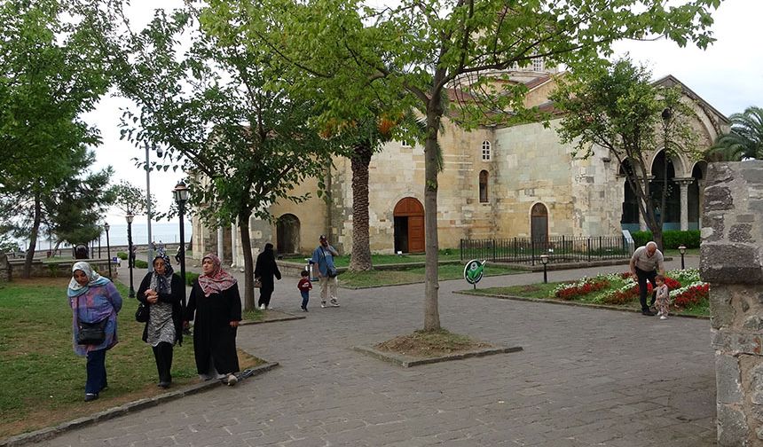 Trabzonlu üzgün! Arap turistler ülkelerine dönüşe geçti...