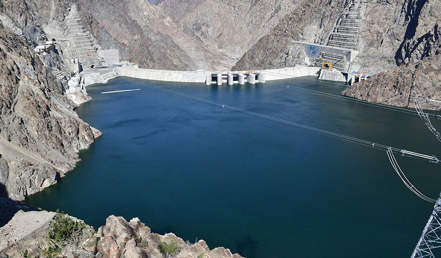 Yusufeli Barajı'nda elektrik üretimi için testler devam ediyor