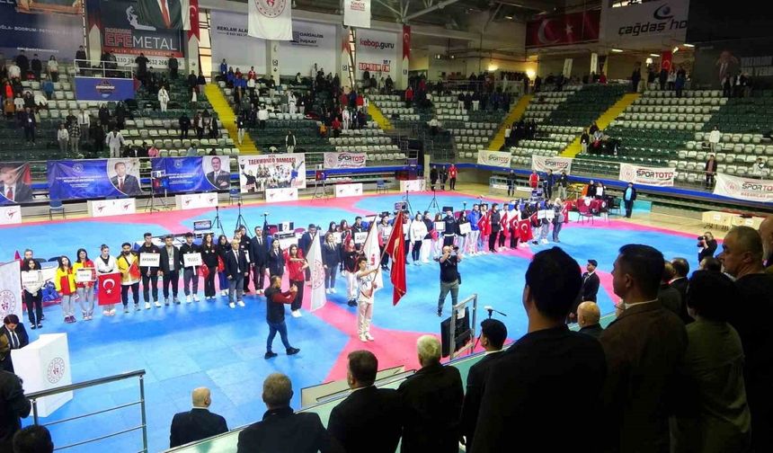 Muğla’da Büyükler Türkiye Taekwondo Şampiyonası başladı