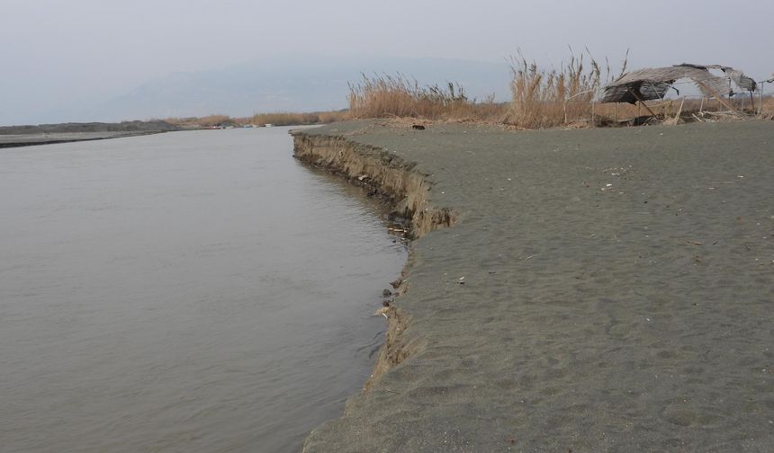 Türkiye’nin en uzun sahilinde kıyı erozyonu!