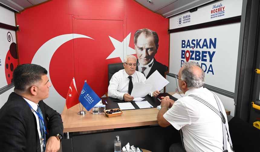 Türkiye'de ilk...Büyükşehir Belediye Başkanı makamını ilçeye taşıdı