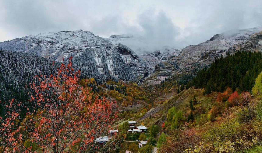 Artvin Şavşat’ta sonbahar yerini kışa bırakmaya hazırlanıyor