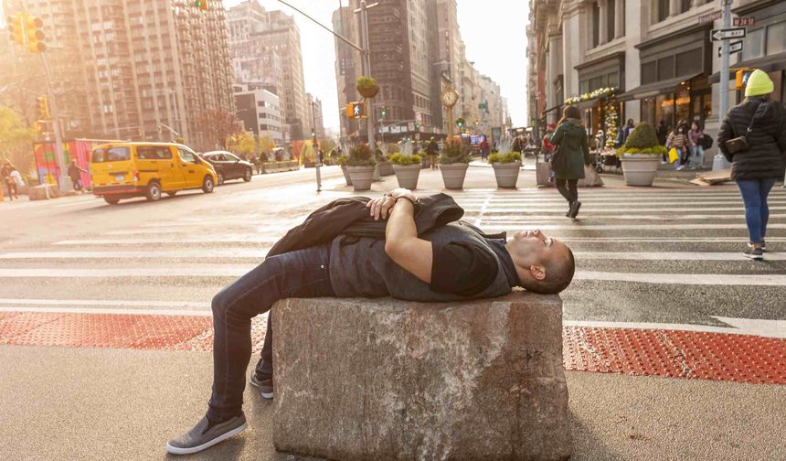 İngiltere’de Evsizlik Krizi! 382 Binden Fazla Kişi Sokakta Yaşıyor!