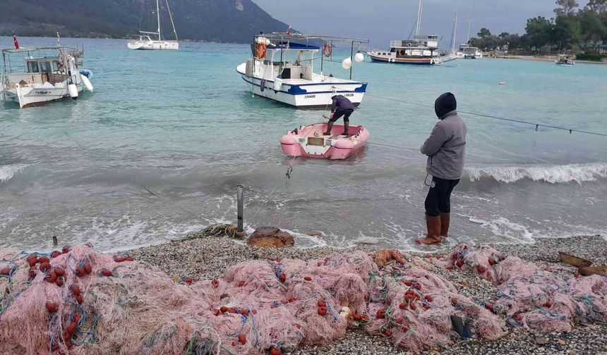 Akbük Koyu’nda iskeleler kalktı, kadın balıkçılar balıkçılığı bıraktı!