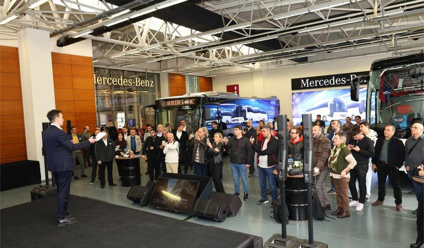 Mercedes-Benz Türk Yolların Standardını Belirlerken “Bu Sefer Bir Başka!” Diyor