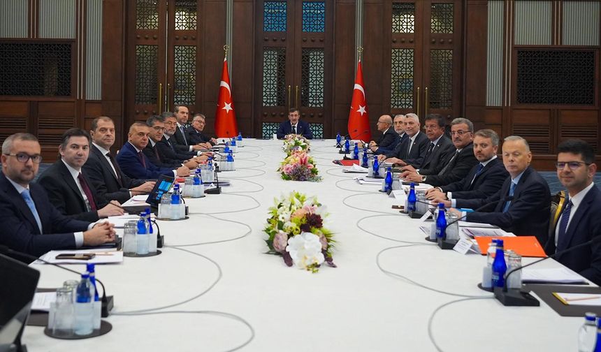 EKK: Enflasyonla mücadele talep ve arz yönlü politikalarla kararlılıkla sürecek