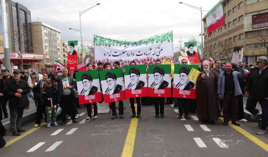 İran’da 47. Yıl Coşkusu: Milyonlar Sokakta