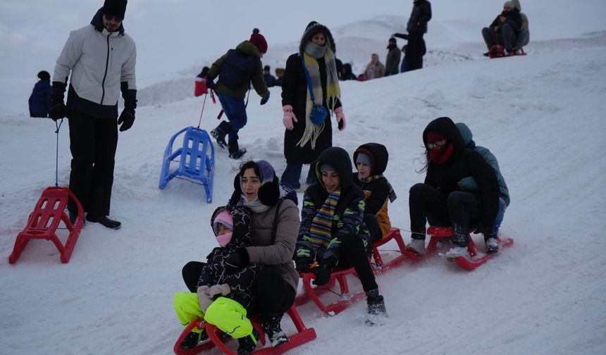 Zigana Dağı sömestir tatili boyunca 80 bin ziyaretçiyi ağırladı