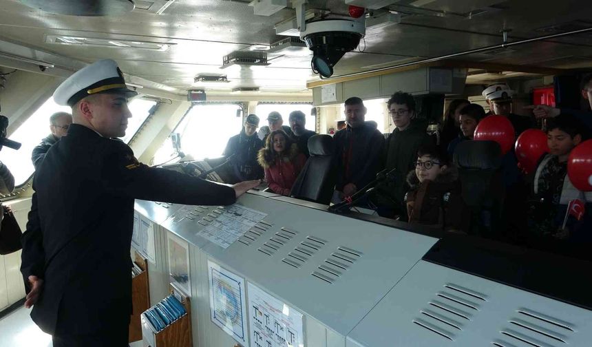 Çanakkale’de Gurur Günü: TCG Heybeliada Ziyaretçilerini Büyüledi