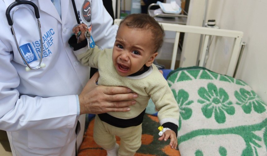 Gazze’de Ateşkes Açlığı Bitirmedi: Çocuklar Yaşam Savaşı Veriyor