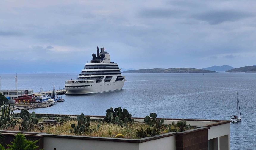 400 milyon euroluk dev kruvaziyer Bodrum’da turizme moral verdi
