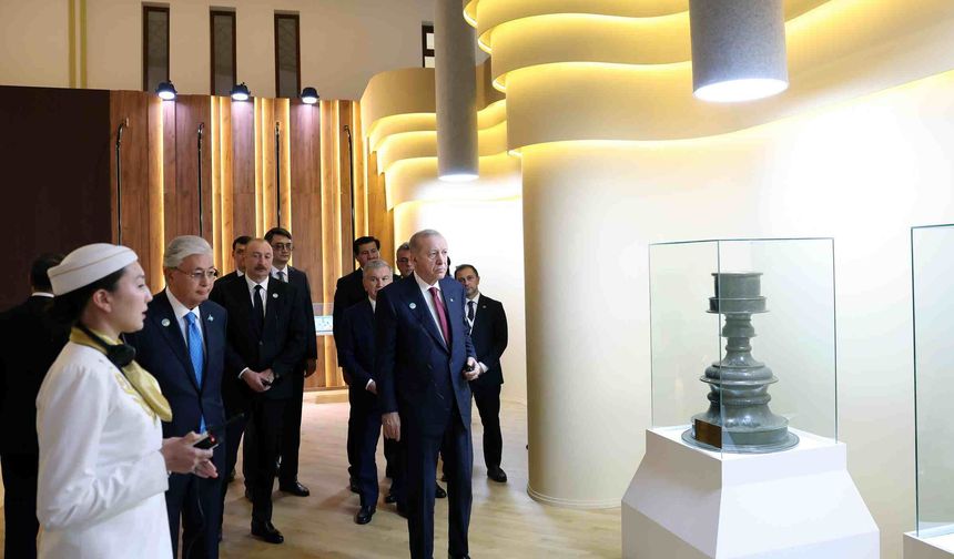 Erdoğan Türkistan’da kültürel geziye katıldı
