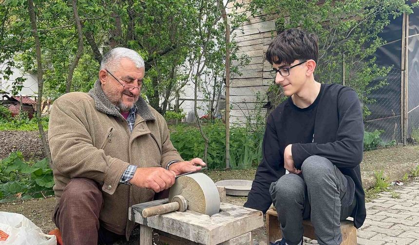 Bedensel Engelli Baba ve Oğlunun Örnek Mücadelesi