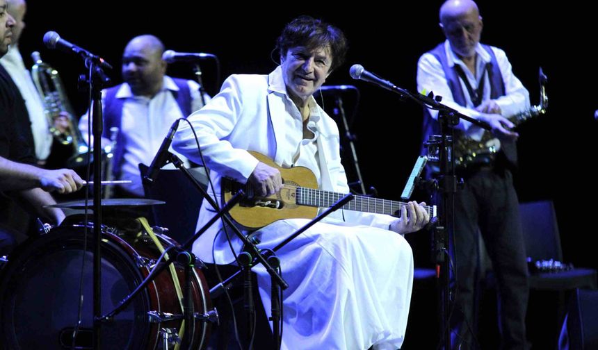Bosnalı Ünlü Besteci Goran Bregovic Ankara’da Coşturdu
