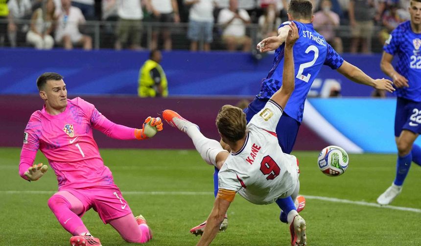 İngiltere’den Dünya Kupası’na Gollü Başlangıç: Hırvatistan’ı 4-2 Mağlup Etti