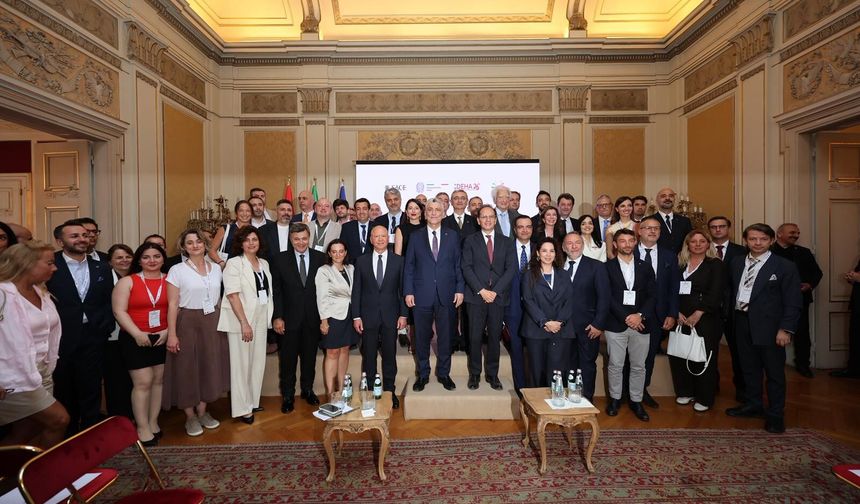 Bakan Bolat: ‘‘Türkiye-İtalya ticaret hacmi hedefi 40 milyar dolar’’