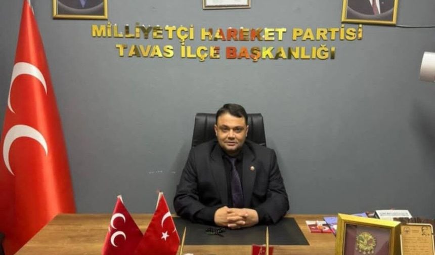 Denizli MHP'de 2 ilçe başkanı görevinden istifa etti