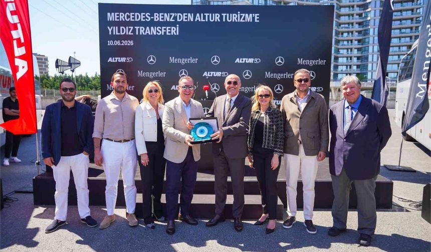 Altur Turizm 50.yılında yine Mercedes-Benz dedi