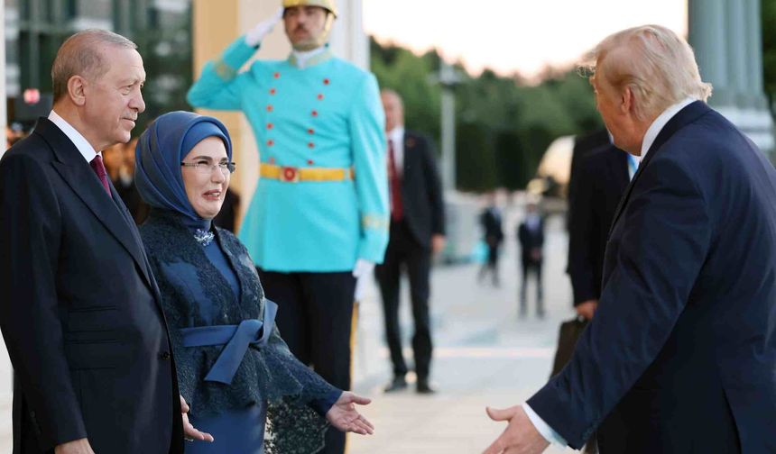 Devlet ve hükümet başkanları ile eşleri onuruna Cumhurbaşkanlığı Külliyesi'nde resepsiyon verildi
