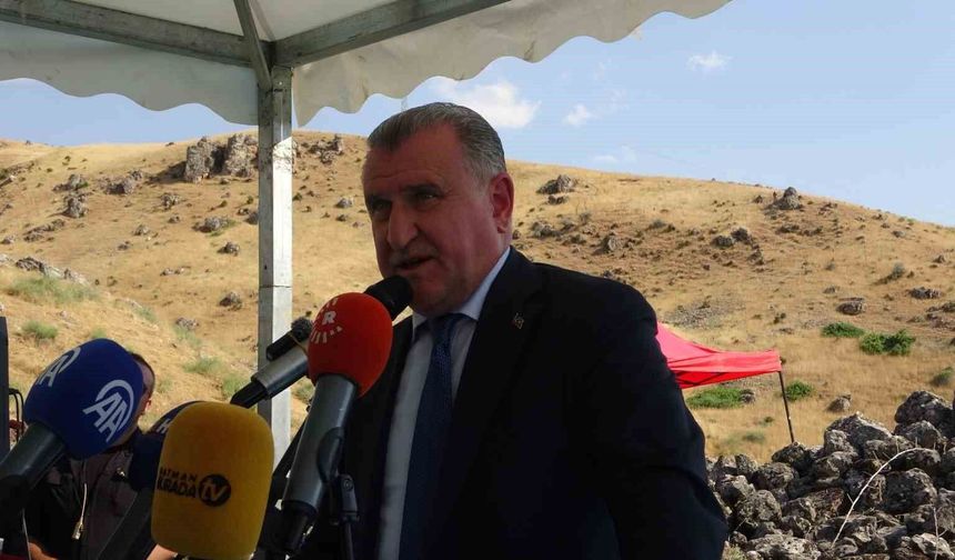 Bakan Bak: 'Kültürleri ve inançları yaşatmak devletin en önemli görevlerindendir'