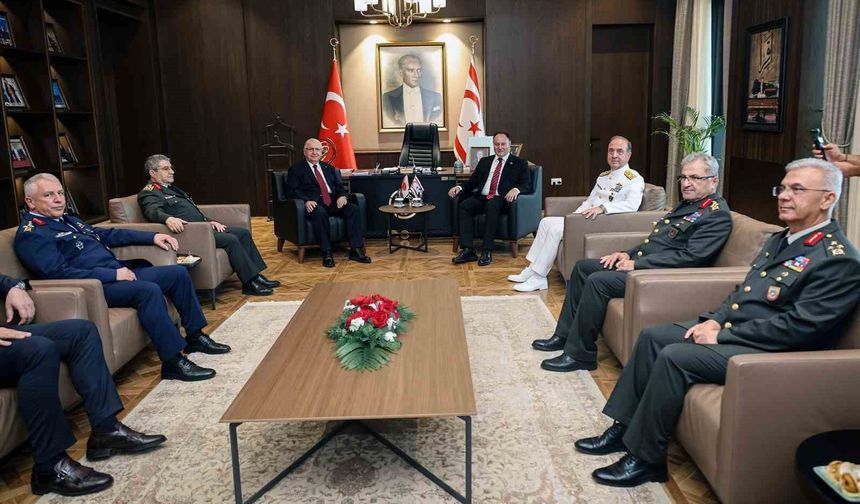 Bakan Güler, KKTC Meclis Başkanı Öztürkler ile görüştü