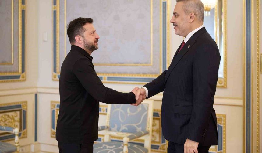 Zelenskiy, barışın sağlanmasına yönelik çabaları nedeniyle Türkiye ve Bakan Fidan'a teşekkür etti