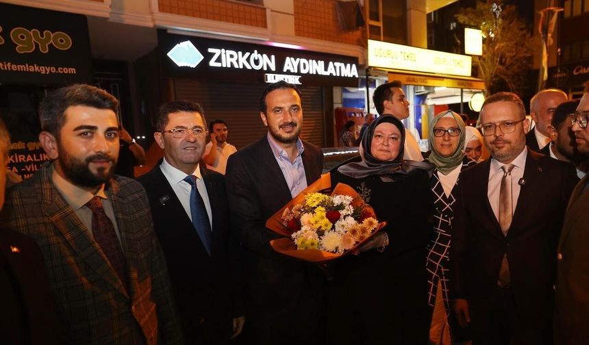 AK Parti İstanbul İl Başkanı Abdullah Özdemir, 'Partimize katılımlar sadece AK Parti'nin değil, Türkiye'nin büyümesidir'