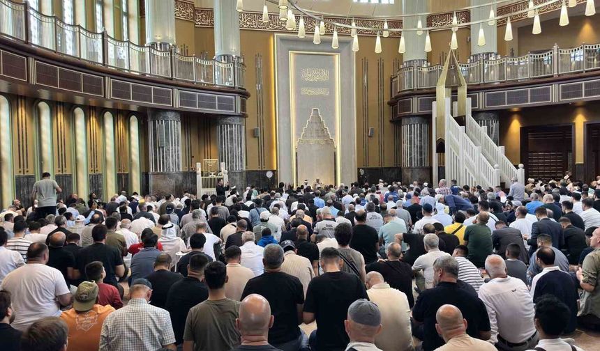 Taksim Camii'nde 30 Ağustos Zafer Bayramı dolayısıyla mevlit okutuldu