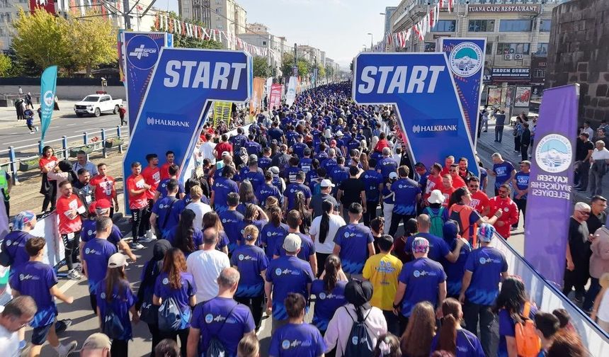 6. Uluslararası Kayseri Yarı Maratonu coşkuyla koşuldu