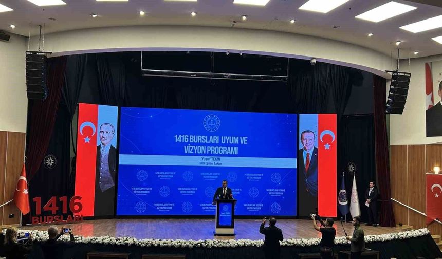 Bakan Tekin, yurt dışına gidecek bursiyer öğrencilerle bir araya geldi: 'Sizi aynı zamanda bir Türkiye Cumhuriyeti elçisi olarak gönderiyoruz'