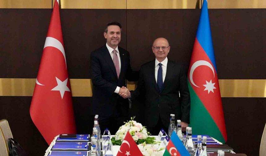 Enerji Bakanı Bayraktar, Azerbaycan'da