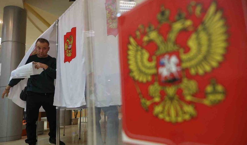 Rusya'daki parlamento seçimlerini Putin'in partisi kazandı
