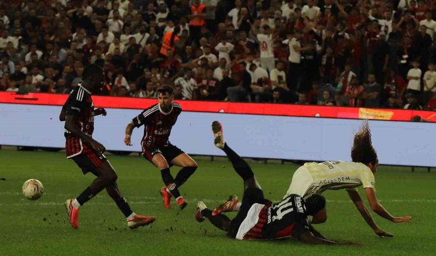 Trendyol Süper Lig: Gaziantep FK: 0 - Fenerbahçe: 0 (Maç sonucu)