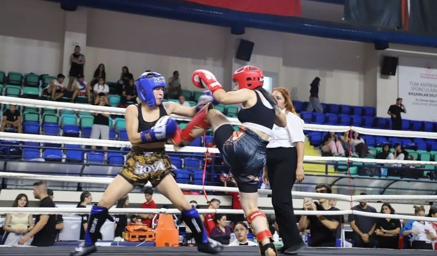 Zaferin topraklarında kick boks heyecanı