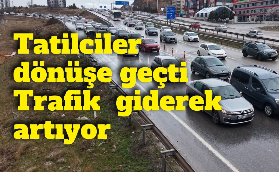 Pazartesi ders başı yapılacak, tatilciler dönüşe geçti: 43 ilin geçiş noktasında yoğun trafik